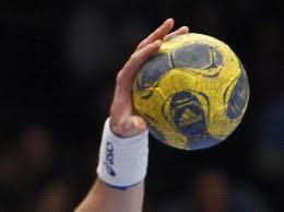 Résine Et Boule Sale De Handball Image stock - Image du sport, collant:  77484775